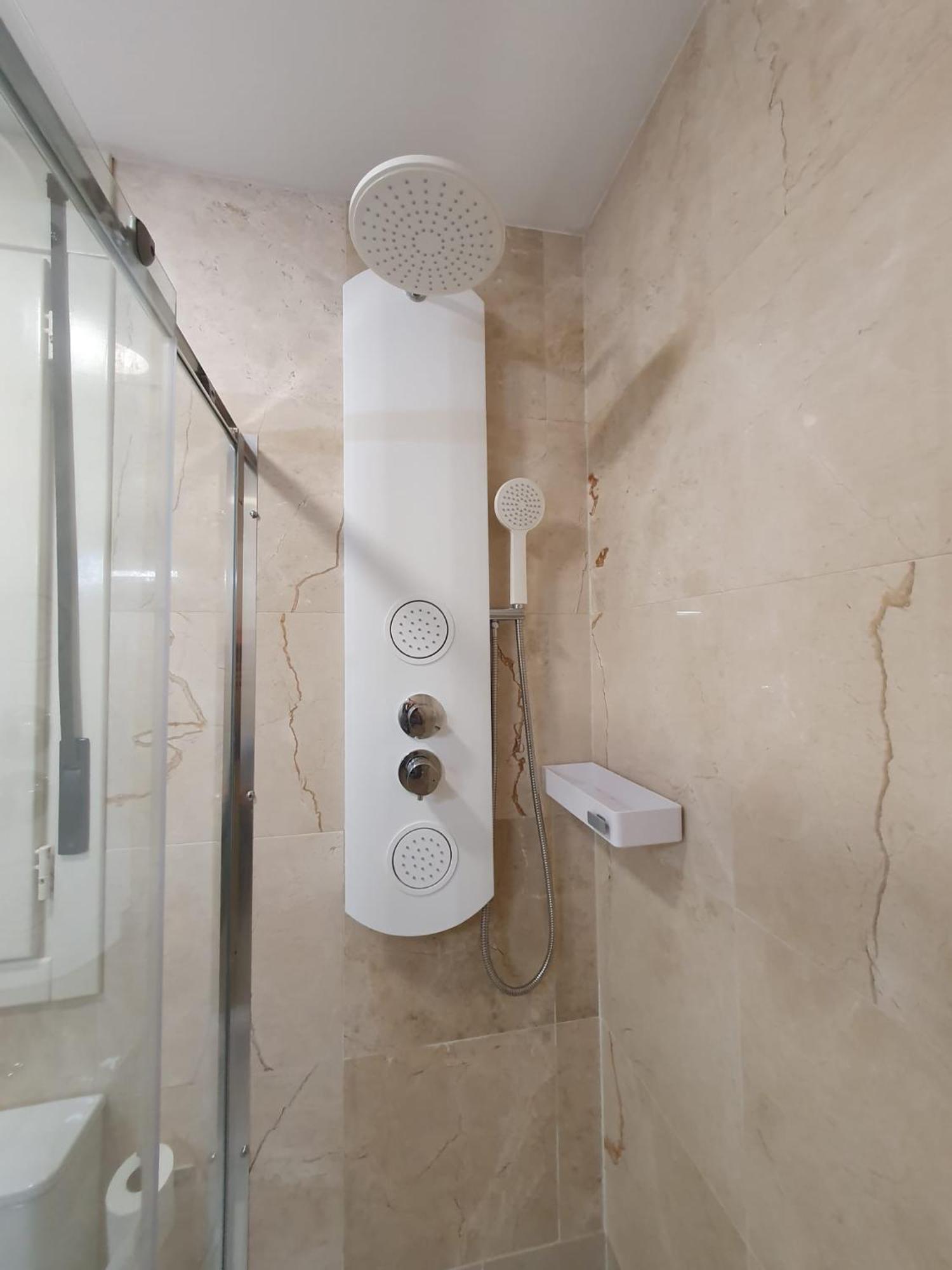 Apartmentsnoa Малага Экстерьер фото