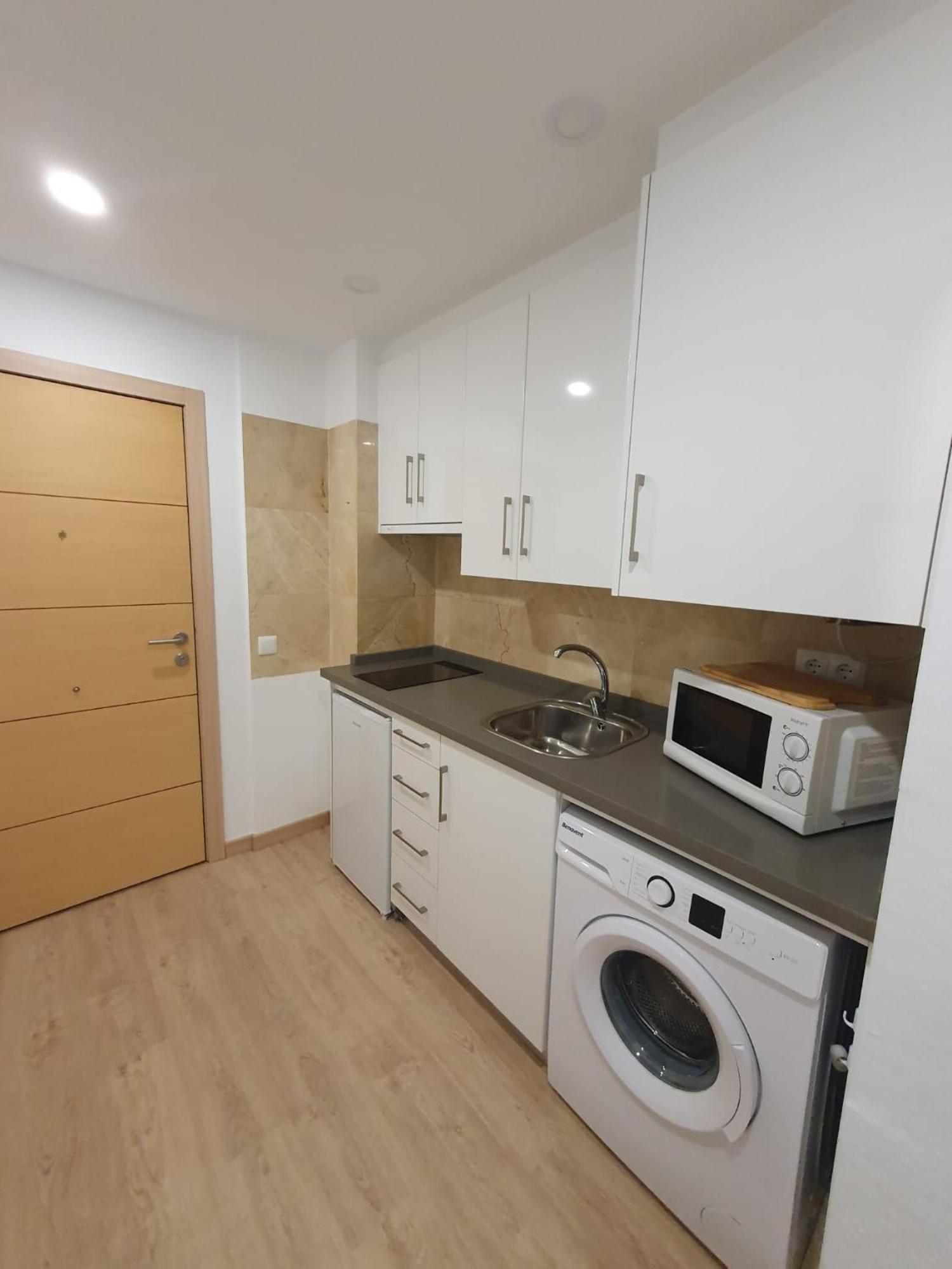 Apartmentsnoa Малага Экстерьер фото