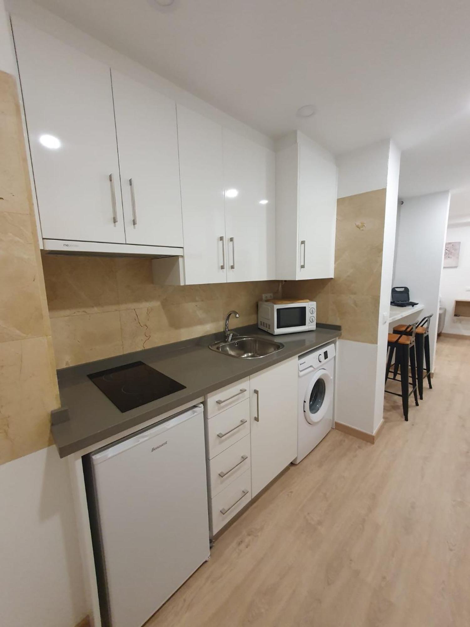 Apartmentsnoa Малага Экстерьер фото