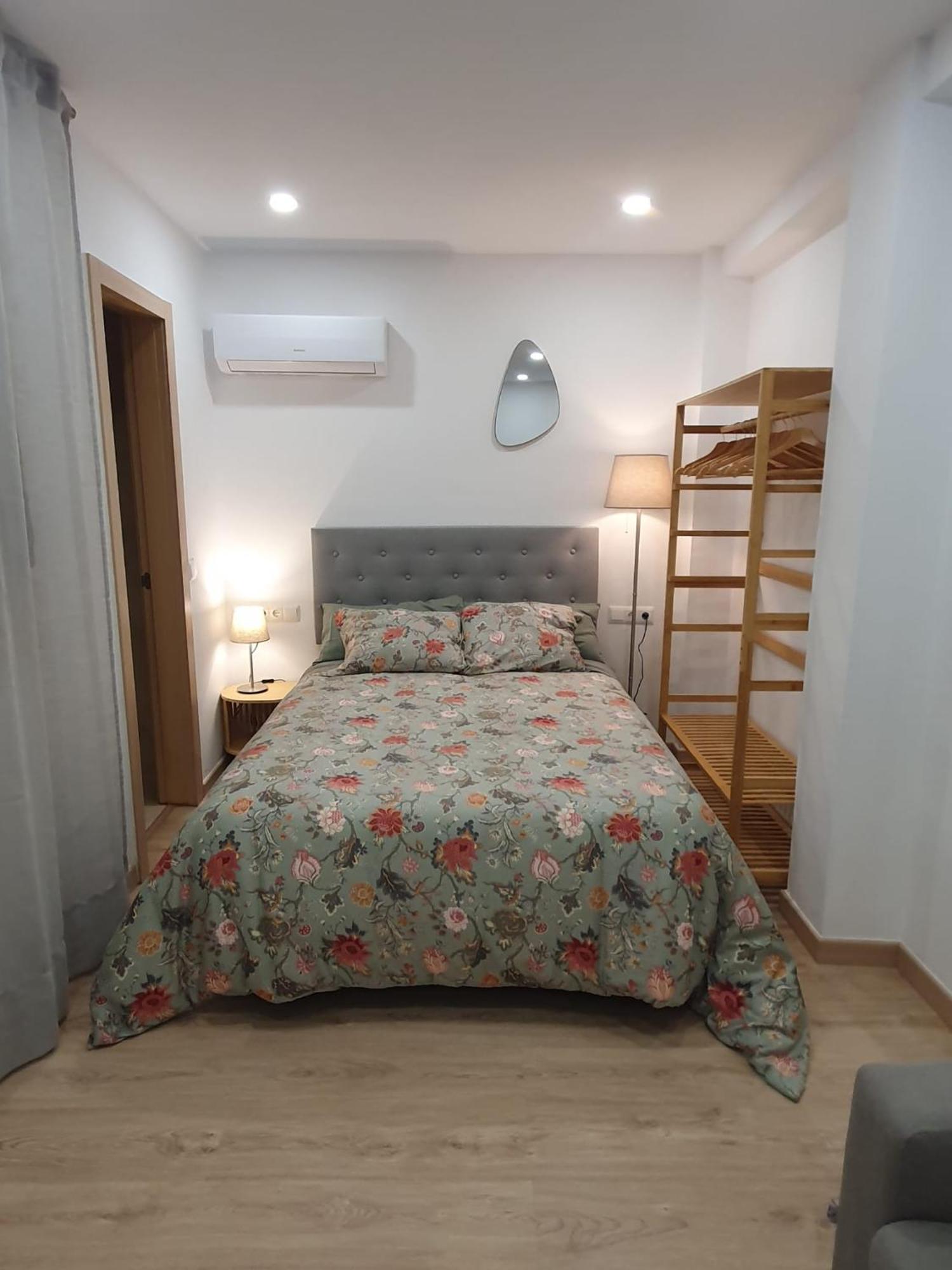 Apartmentsnoa Малага Экстерьер фото